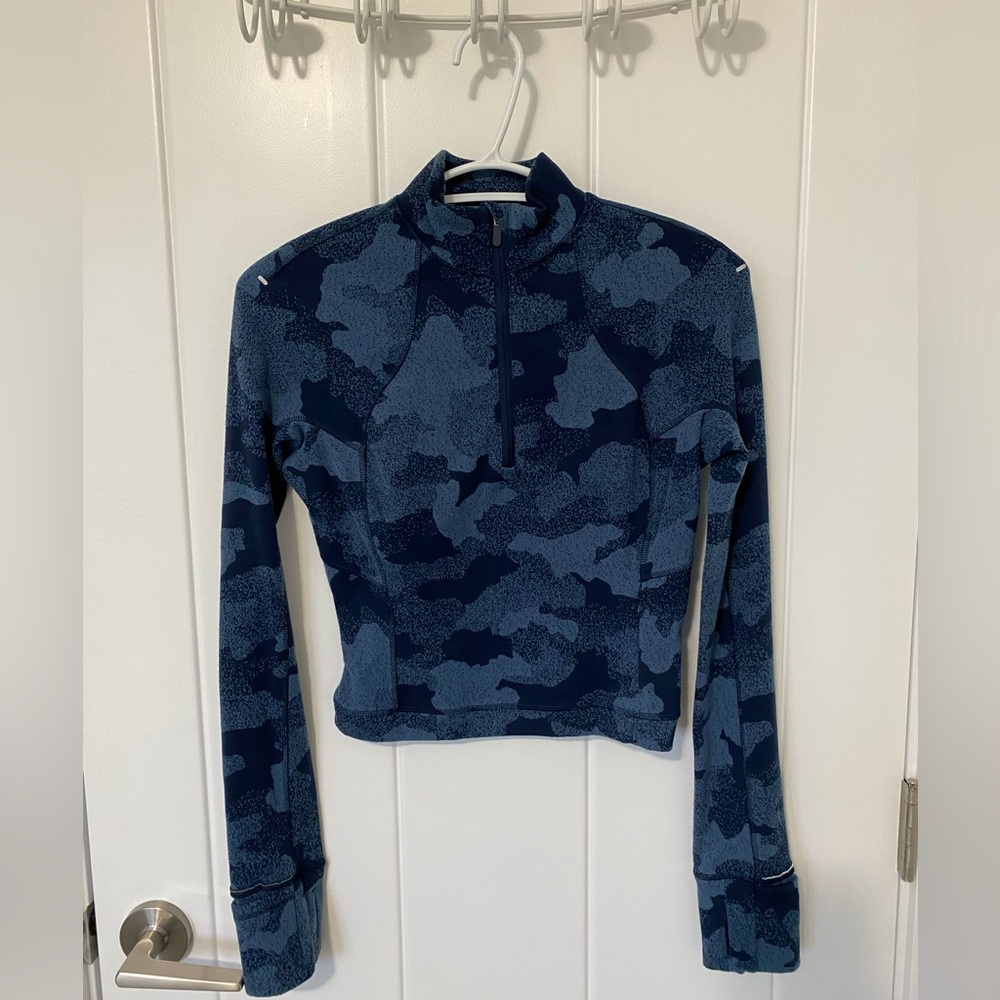 Women’s Lululemon Cropped Half Zip Winter Running Sweater. - Picture 1 of 2